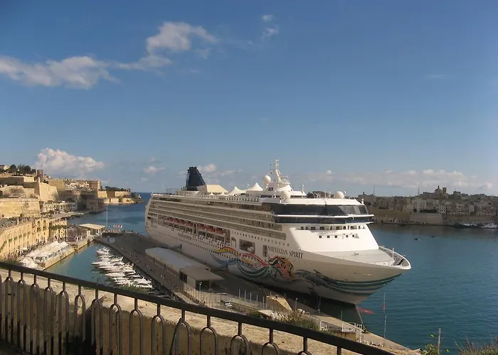 Gateway Maisonette アパート